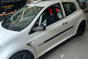 Clio cup