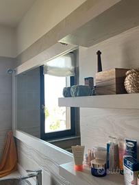 Specchiera bagno con ripiani