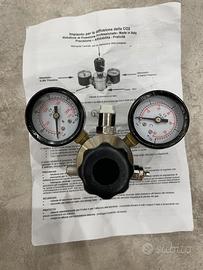 Aquili riduttore pressione bombole co2
