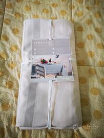 Tovaglia bianca e grigia 10 persone in cotone