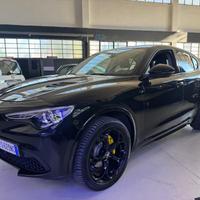 Alfa Romeo Stelvio 2.0 Benzina 2017 – Allestimento