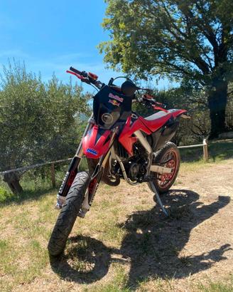 HM 50 six competition
