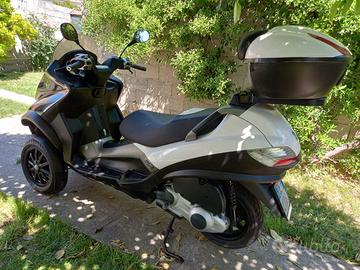 Piaggio Mp3 - 250