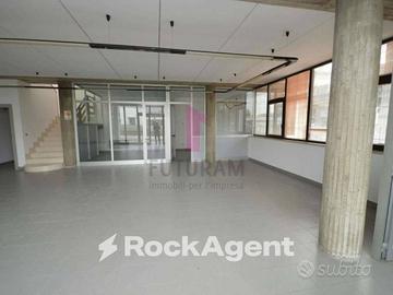 LOCALE COMMERCIALE A RIPA TEATINA