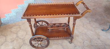 Carrello bar portavivande in legno vintage.