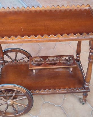 Carrello bar portavivande in legno vintage.