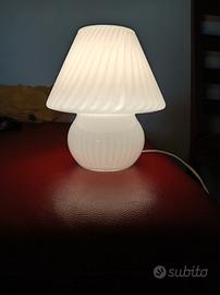 lampada vintage  anni 70 a fungo