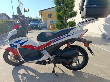 scooter HONDA NSC 50 NSC 50 4 tempi