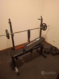 Attrezzi e dischi per palestra