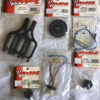 Traxxas TMaxx 2.5 Monster ricambi