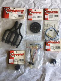 Traxxas TMaxx 2.5 Monster ricambi