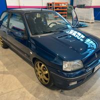 Renault clio 1.8 16v