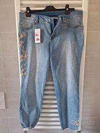Jeans donna Bonprix, azzurro chiaro con fiori, IT