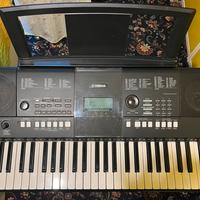 Tastiera yamaha PSR E423