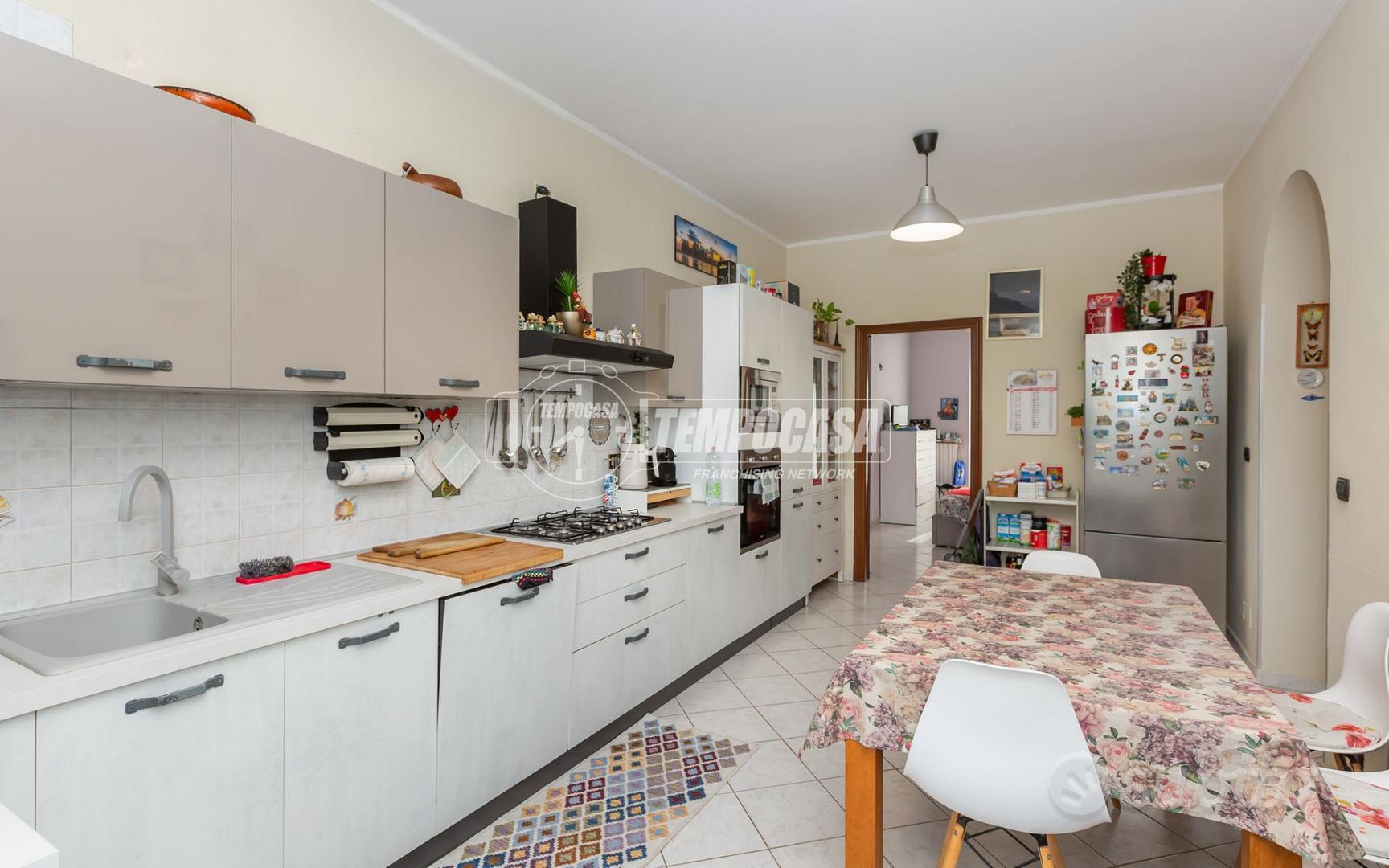 APPARTAMENTO PICCOLO CONDOMINIO, ULTIMO PIANO E RI - Vista 5