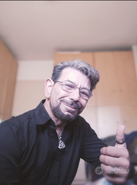 Muratore piastrellista