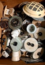 vecchio materiale elettrico