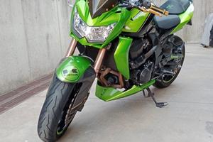 Kawasaki 750 r
