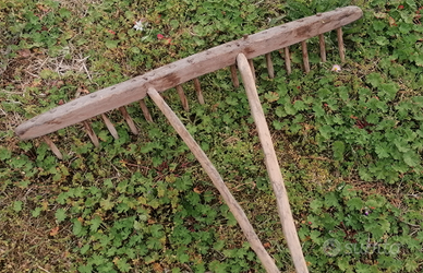 Rastrello in legno x fieno primi'900 fatto a mano