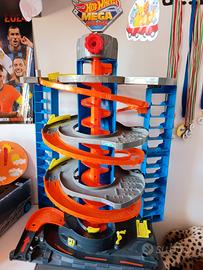 Mega Garage Hot Wheels 
