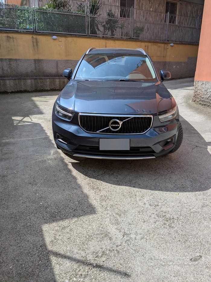 Volvo XC40 (2017-->)