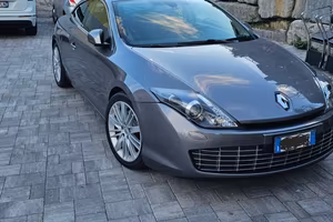Renault laguna coupe