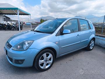 Ford Fiesta 1.4 TDCi 5p. Ghia