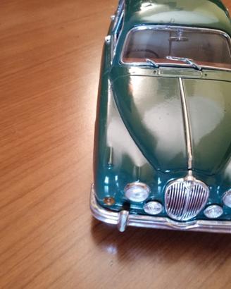 Modellino Jaguar MK II 1959