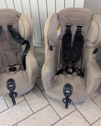 seggiolini auto bebe confort iseos