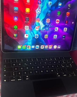 Apple iPadPro 12,9” 4ª gen + Magic Keyboard Apple