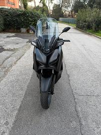Scooter XMax Tech  Max 125 
