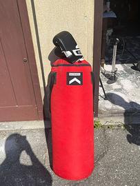 Sacco da box e guantoni