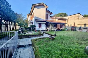 Ampio 5 locali con taverna e giardino!