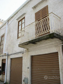 2 garage e casa indipendente piazza matteotti