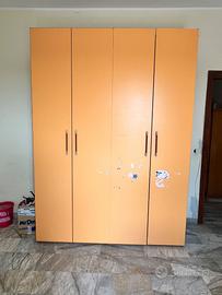 Armadio a 4 ante