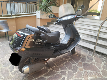 Scooter Piaggio Hexagon 180