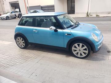 MINI Mini Cooper A.E. - 2004