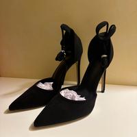 Scarpe con tacco e laccio alla caviglia