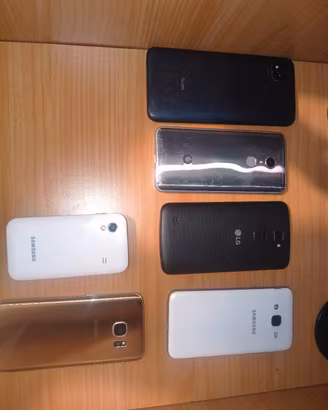 Lotto 6 smartphone (Samsung, Xiaomi, Motorola, LG)