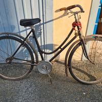 bicicletta antica da donna