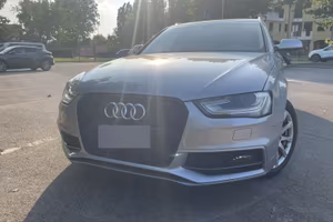 AUDI A4 S-line