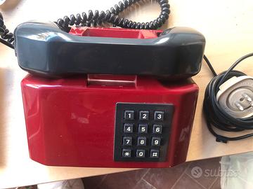 Telefono rosso e nero anno 80