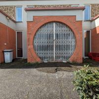 Locale commerciale - 50 mq con soppalco