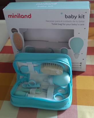 Miniland kit per la cura del bambino