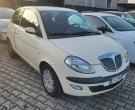 Lancia y del 2005 benzina