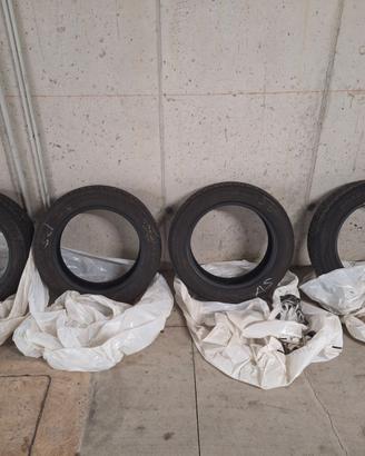 Pneumatici invernali 185 60 R16