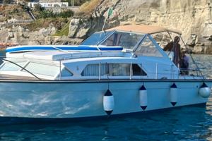 Chris Craft Super Catalina 28 – Classic Boat