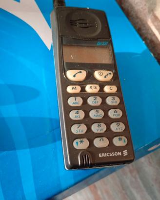 Cellulare ERICSSON da collezione