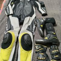 tuta Dainese tg 52 guanti stivali 