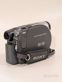 Videocamera Sony Handycam dcr-dvd205e